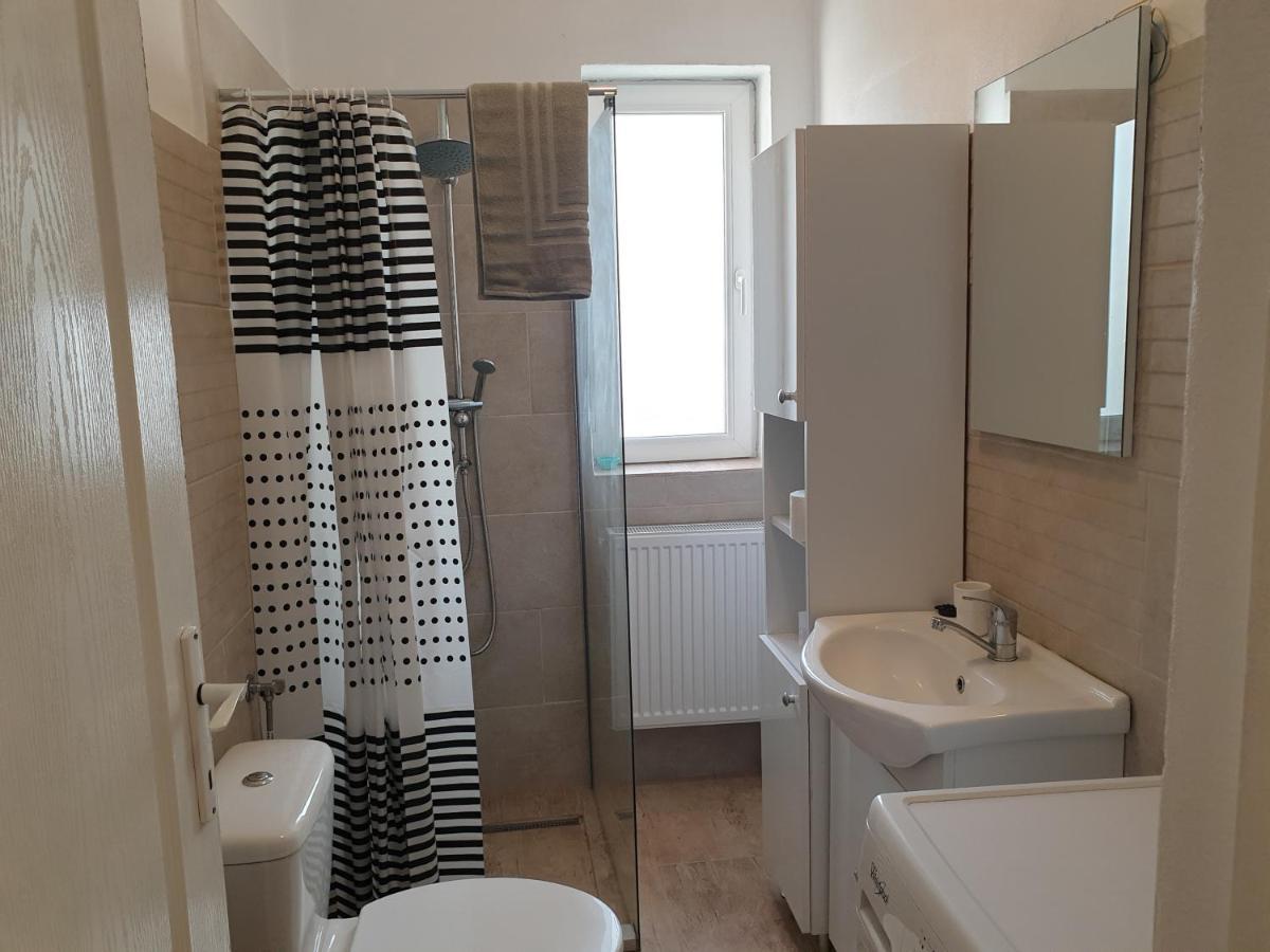 La Rezidenta Noua Ideale Vacanze Job Etc Chisoda